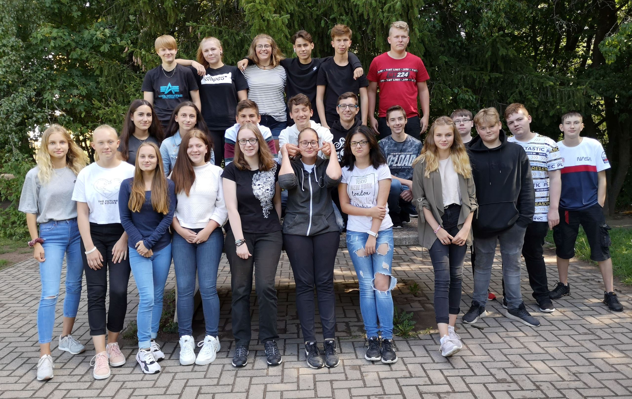Hier ist die Klasse 9b - 2019 – Lautenbergschule Suhl